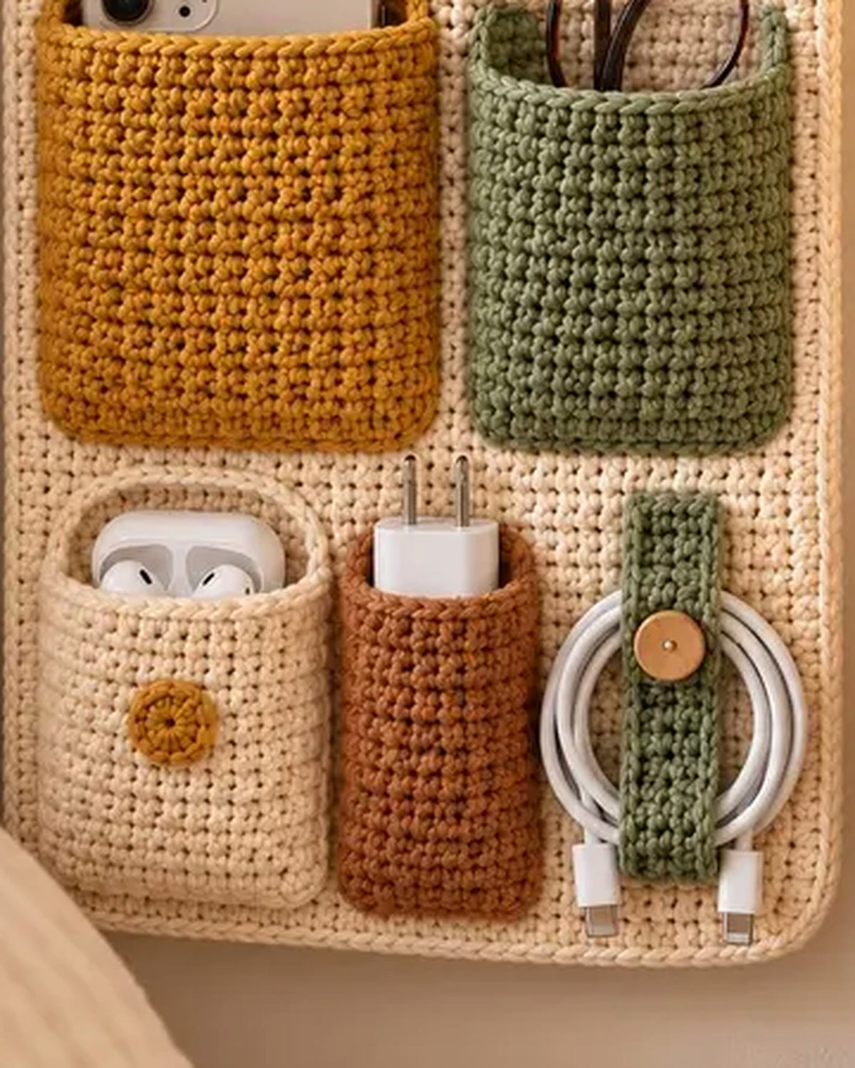 Arched Crochet Bedside Organizer Pattern PDF – Wall Hanging Storage