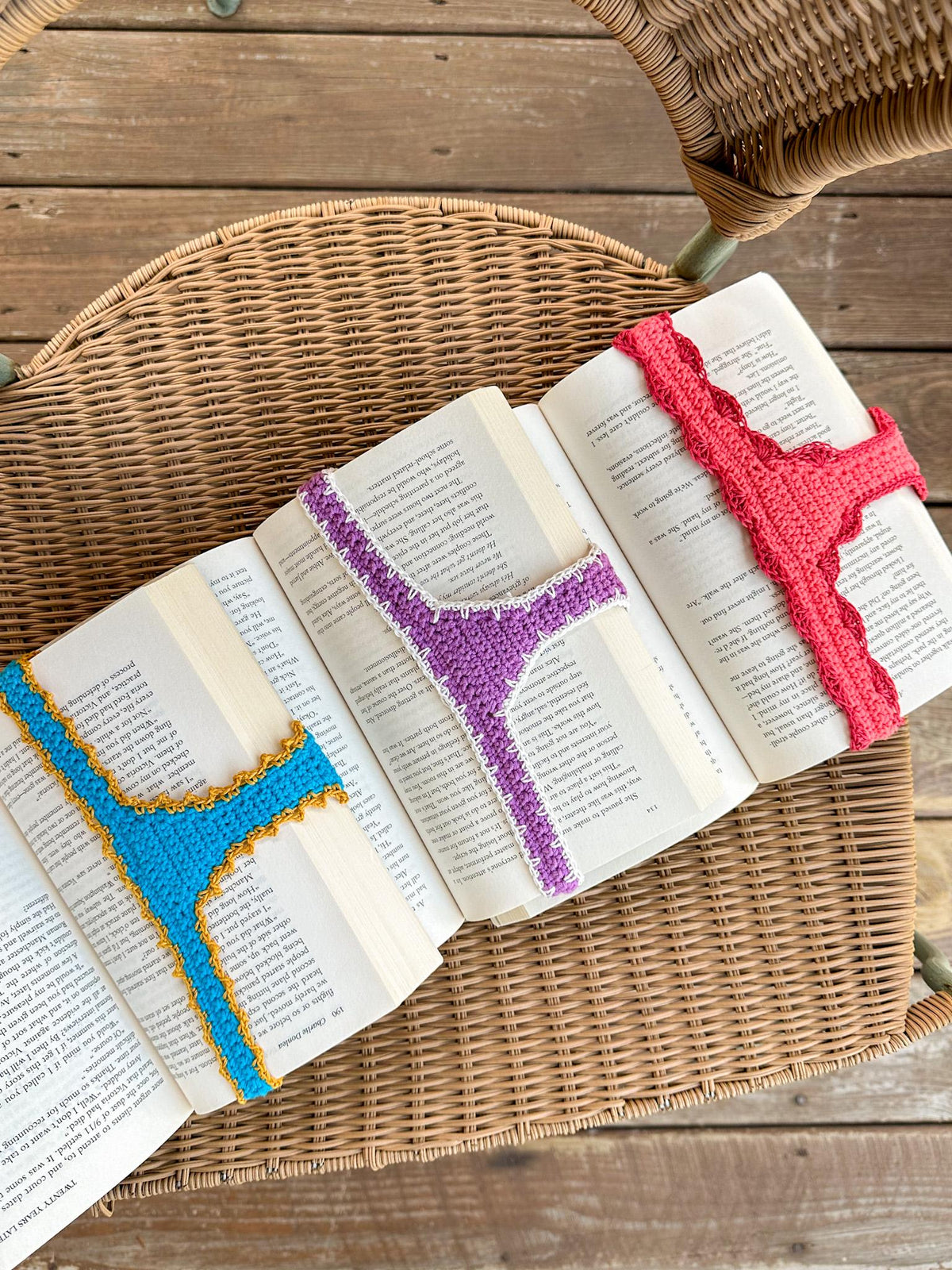 Crochet Book Thong Bookmark Pattern PDF – 3 Lace Edging Options